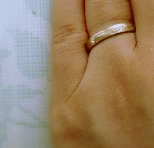 ピンクゴールドなので、肌に馴染みやすい。