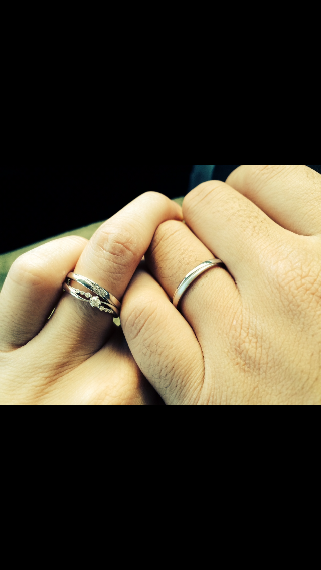 今はこの2つを右手に、左手には結婚指輪をはめてます。