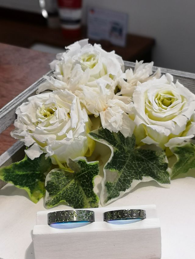 完全オリジナルデザインです。四つ葉畑にしてもらいました。