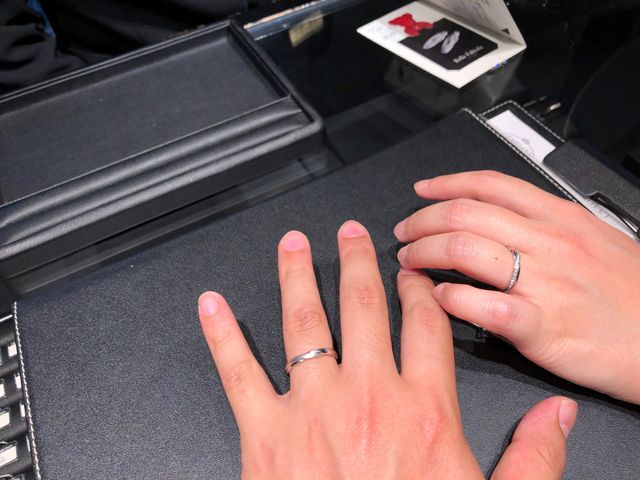 店頭着用時（サイズはあっていません）写真無加工です