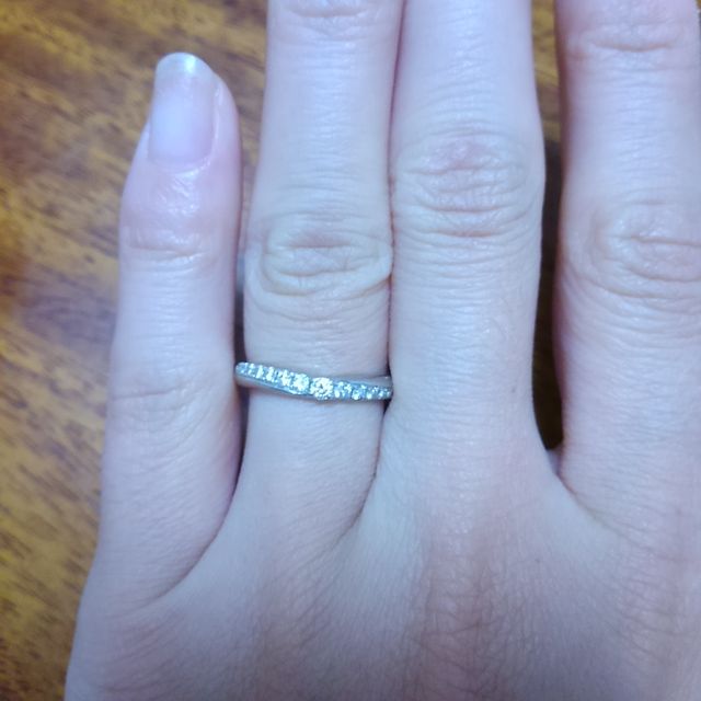 私の肌色にあったと思い、一目惚れしました。