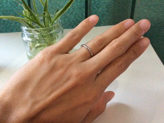 お気に入りの指輪です。シンプルな所がお気に入り。