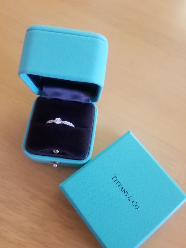 ティファニーブルーのボックスも、とてもかわいいです。