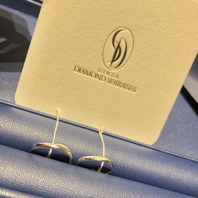 シンプルかつゴージャスどちらも兼ね揃えた素敵な指輪です♡