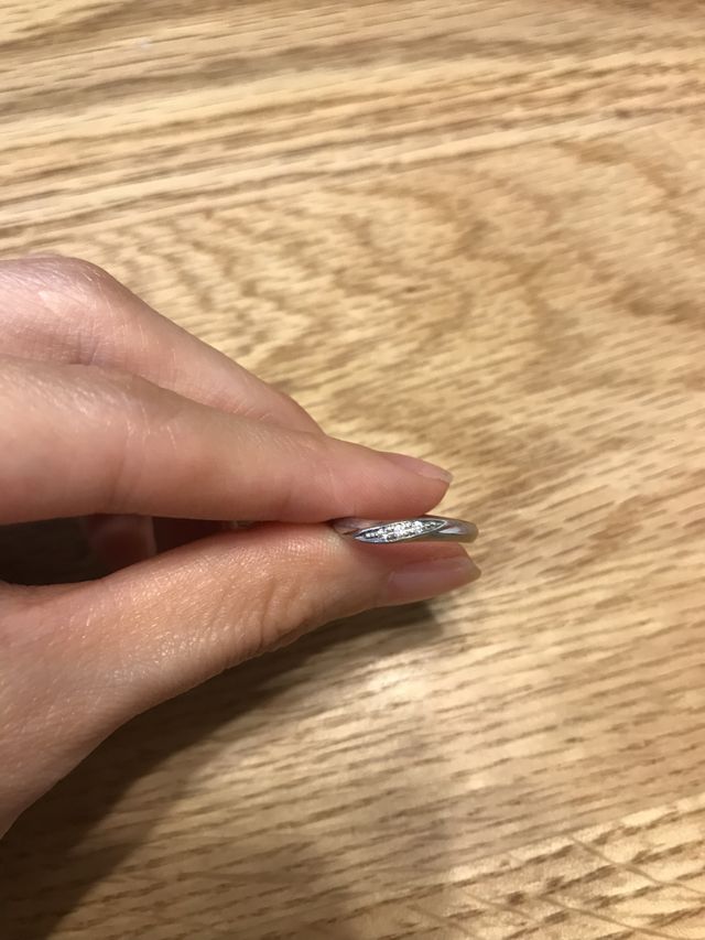 カーブがかったデザインです