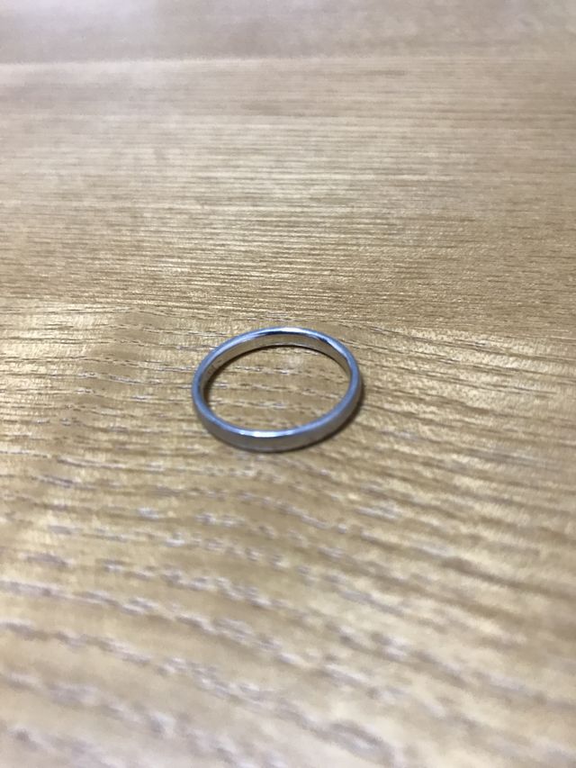 ことほぎ
シンプルで誰にでも似合う