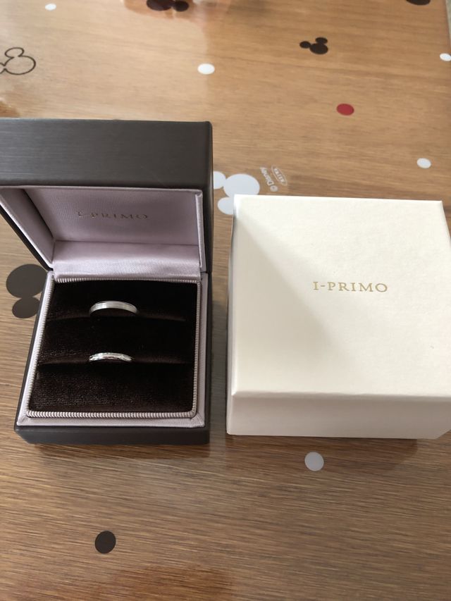 外箱と指輪ケース
上が旦那様下が自分のリング