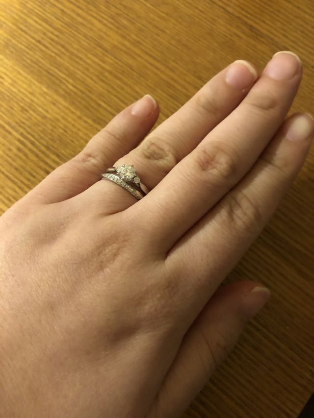 セットリング♡
婚約指輪のダイヤモンドは0.36カラット