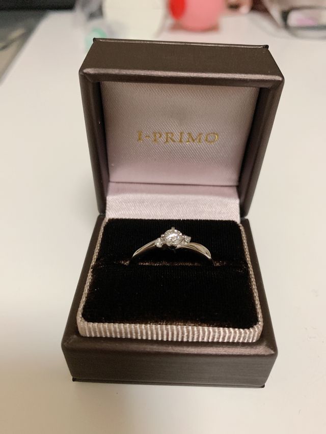 プロポーズ用の小さい箱に入れてもらい、大成功でした。