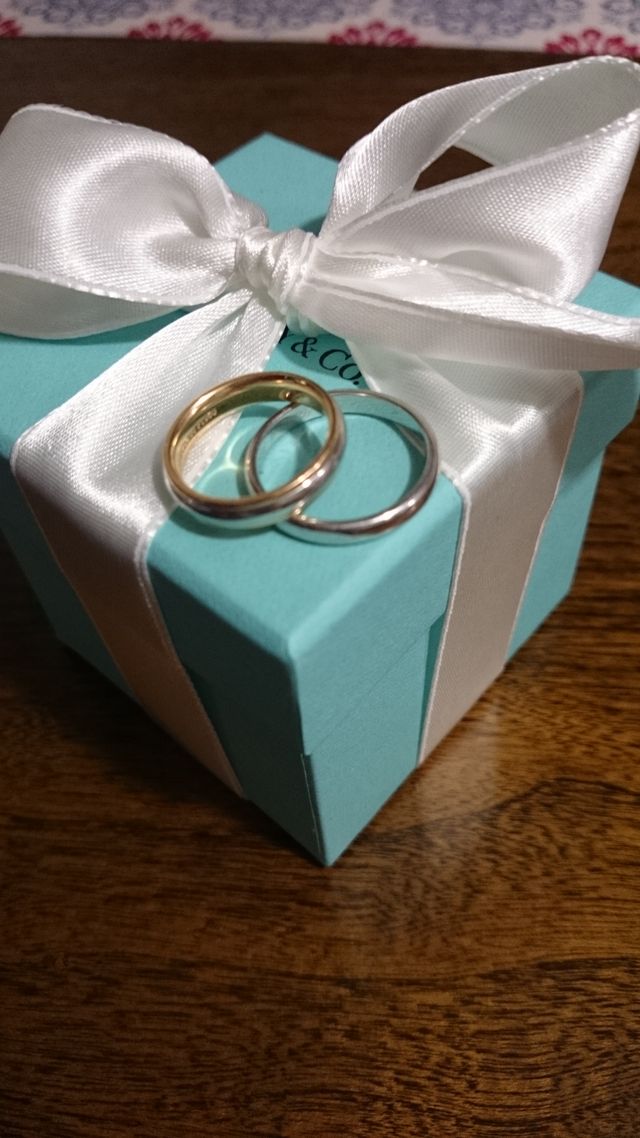 主人の物と一緒に。