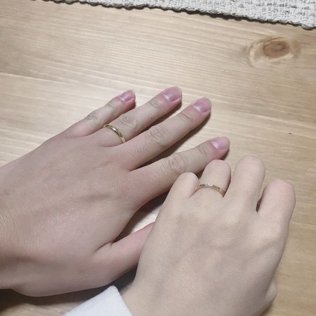 3色あるので肌色に合わせて選べます。