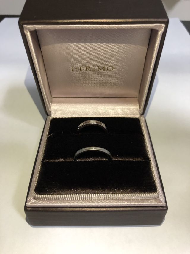 上が妻、下が自分です。