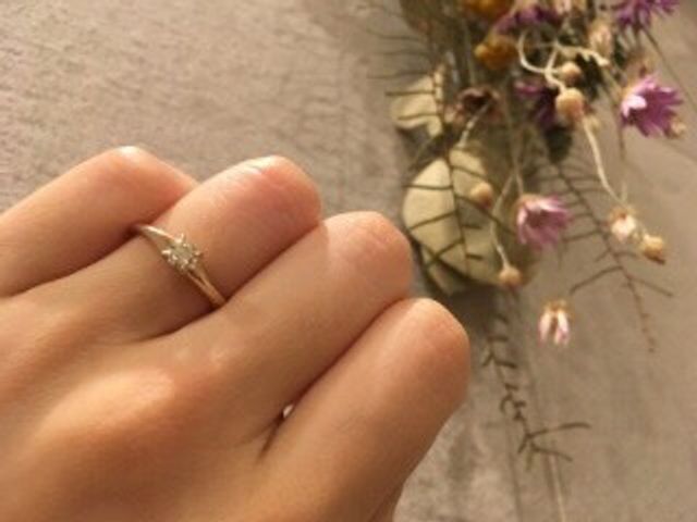 プレゼントした婚約指輪です。