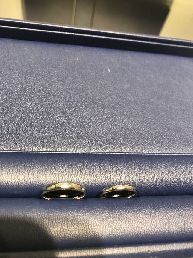 店舗に指輪を受け取りに行った時の写真です。
