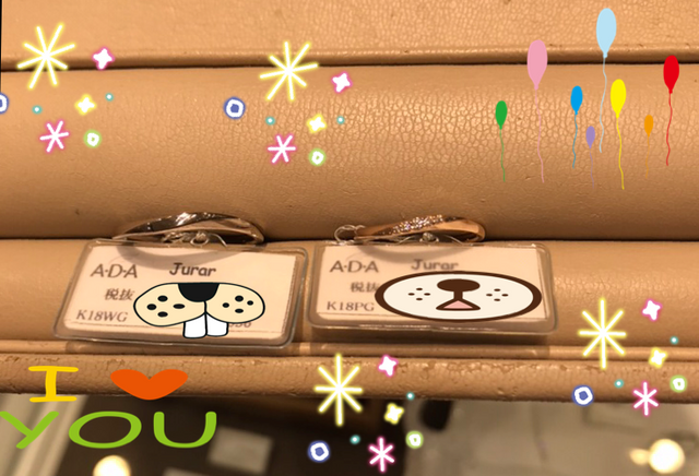 ピンクゴールドの細身のデザインのマリッジリングです。
