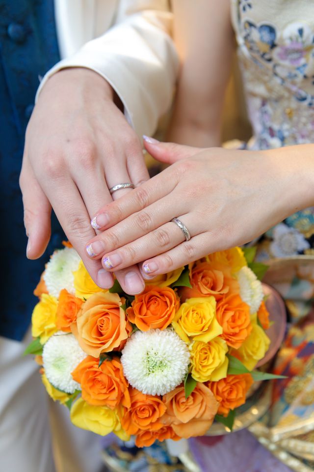 仕上げはプロですが、自分たちで模様を彫りました。