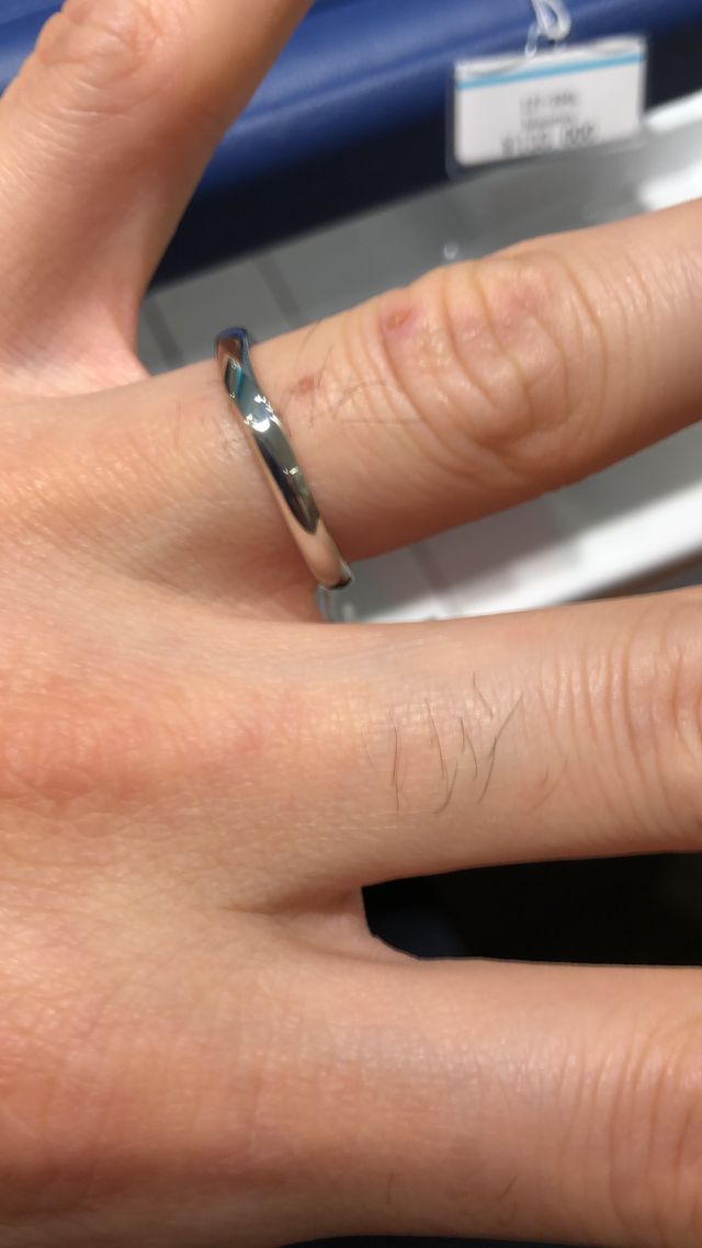 付けた時にフィット感があり良かった。
デザインもかっこいい！