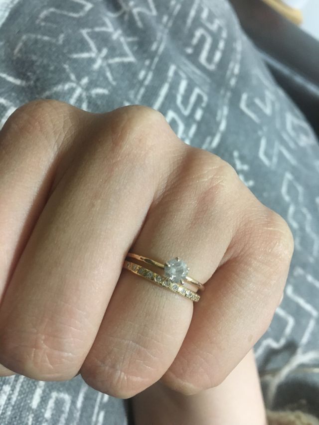 ハーフエタニティです。