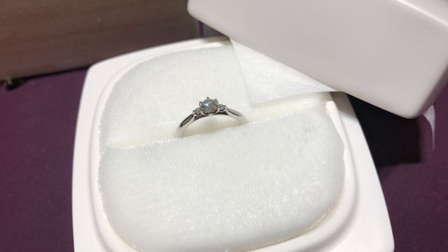 白鈴というデザインにしました！！