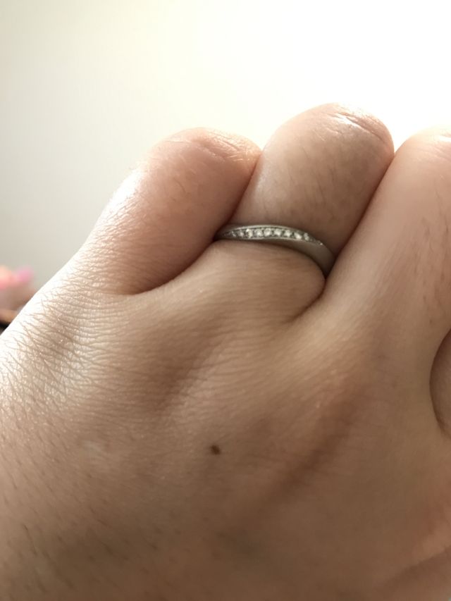 派手なデザインじゃない所が気に入ってます。