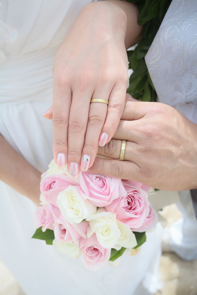 挙式後に撮った写真です