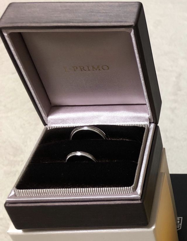 ミルグレインのデザインの指輪です。