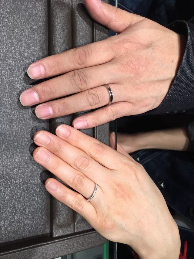 ペアではありませんが、似せてセットにしました