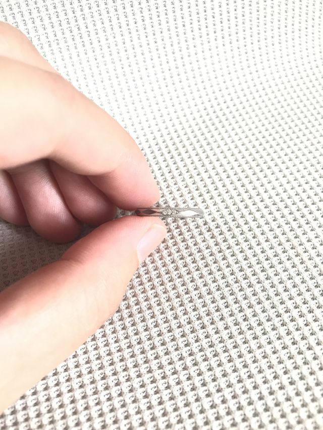 細やかなデザインが気に入ってます。