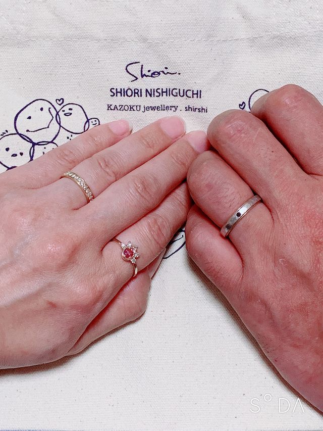 お揃いの形ではなく、ニュアンスを揃えて作って頂きました！