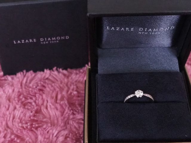 高級感溢れるBOXで指輪が映えます