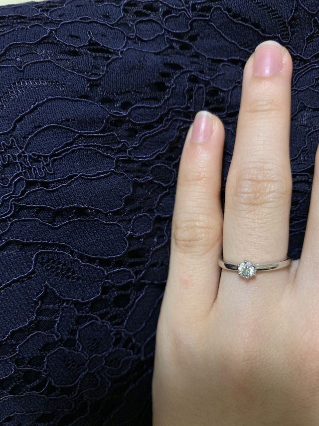 彼がプロポーズの時にくれました。