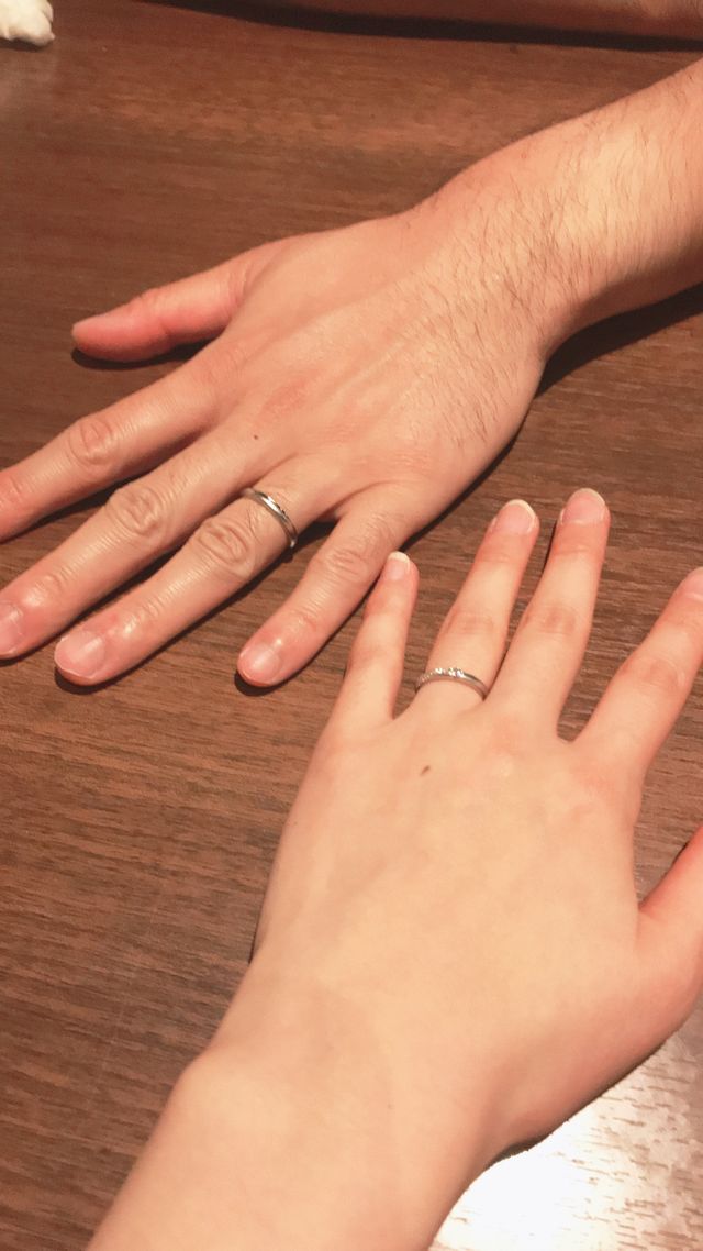 入籍した日に、2人で撮りました。