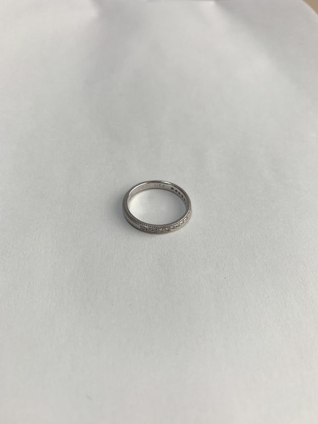 プラチナ、ミルグレイン入り、ハーフエタニティダイヤのリング