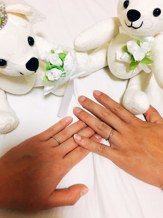 おまけのクマのぬいぐるみと一緒に