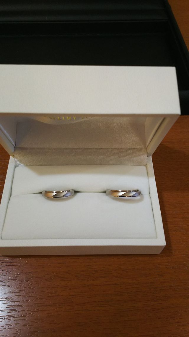 ペアの指輪