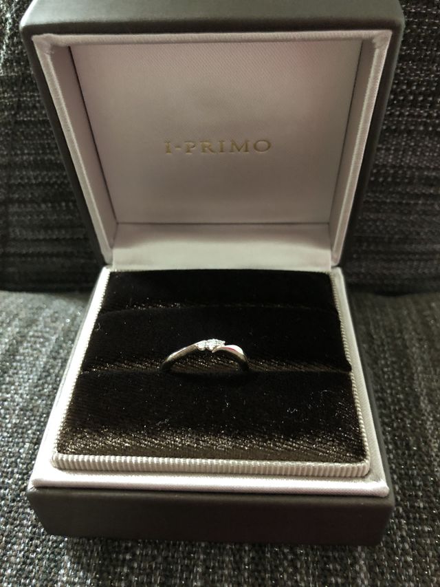 ウェーブのリングが可愛いです