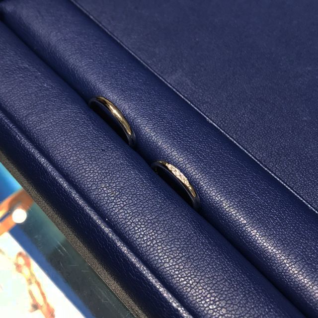 5石のダイアモンドですが
とてもキラキラです！