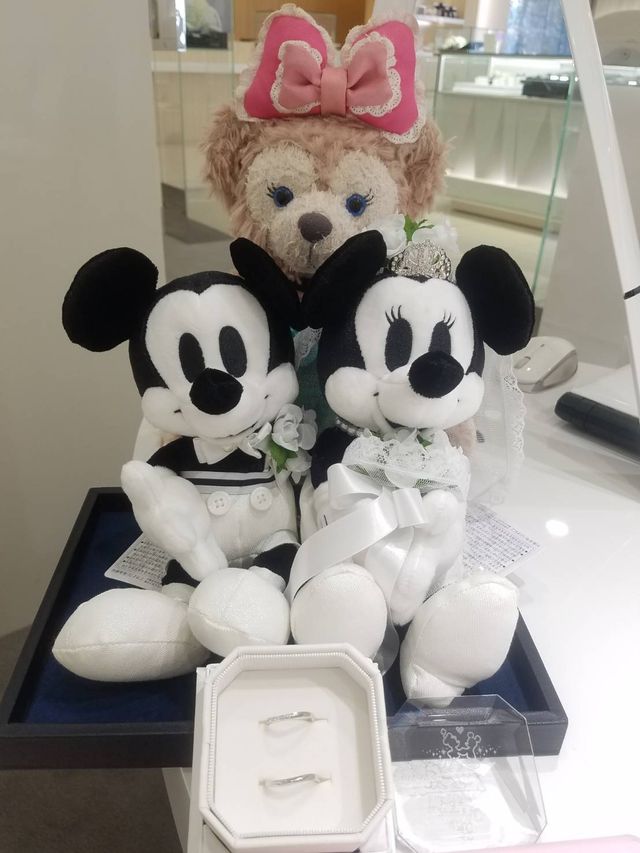 お店でひとめぼれしたミッキー＆ミニーちゃんのぬいぐるみも♡