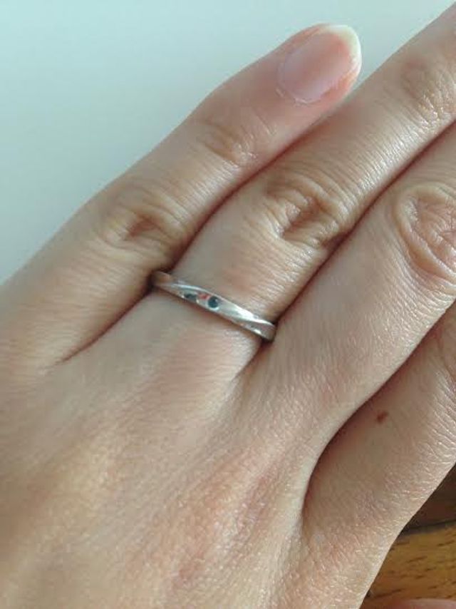 シンプルなデザインの結婚指輪