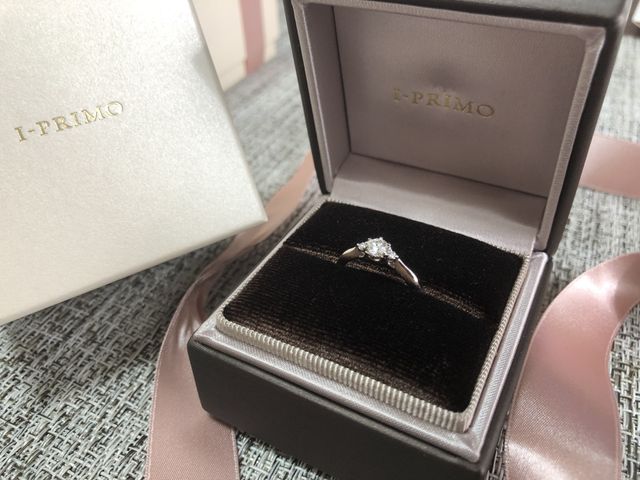 側面から見るとハートの形になっていて、とても可愛いです。