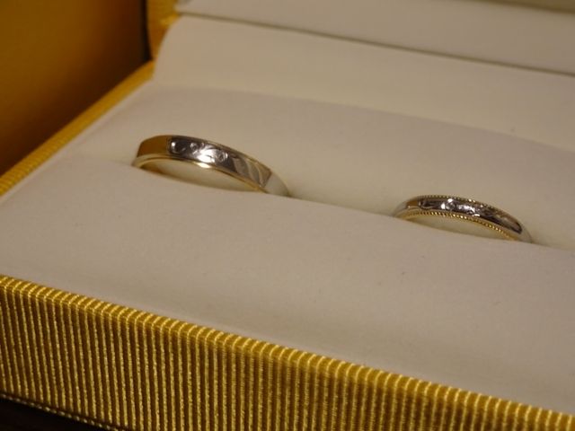 婚約指輪と同じところでオーダーメイドで作っていただきました！