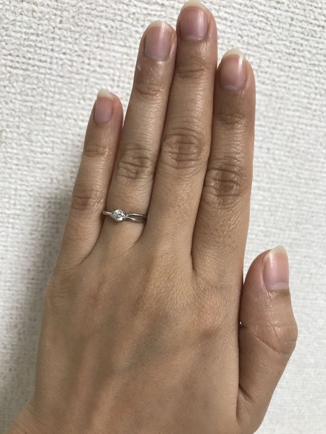 シンプルですがとても存在感のあるダイヤモンドです