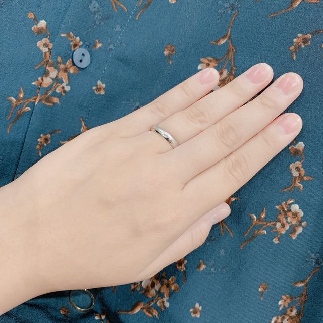 指輪の着用時。着け心地の良さでこれに選びました。