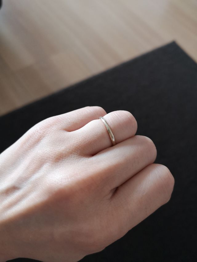 シンプルで飽きの来ないデザインです