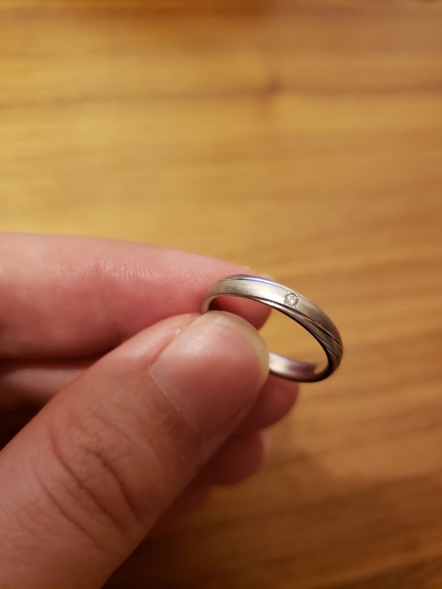 ダイヤをピンクダイヤに変更しています。