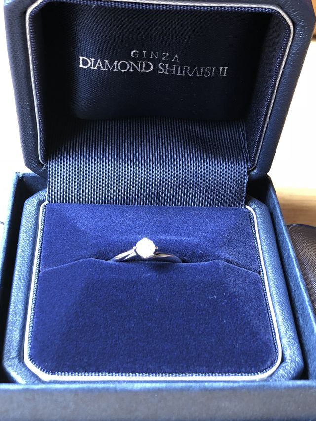 ラディアントデイズの婚約指輪です。