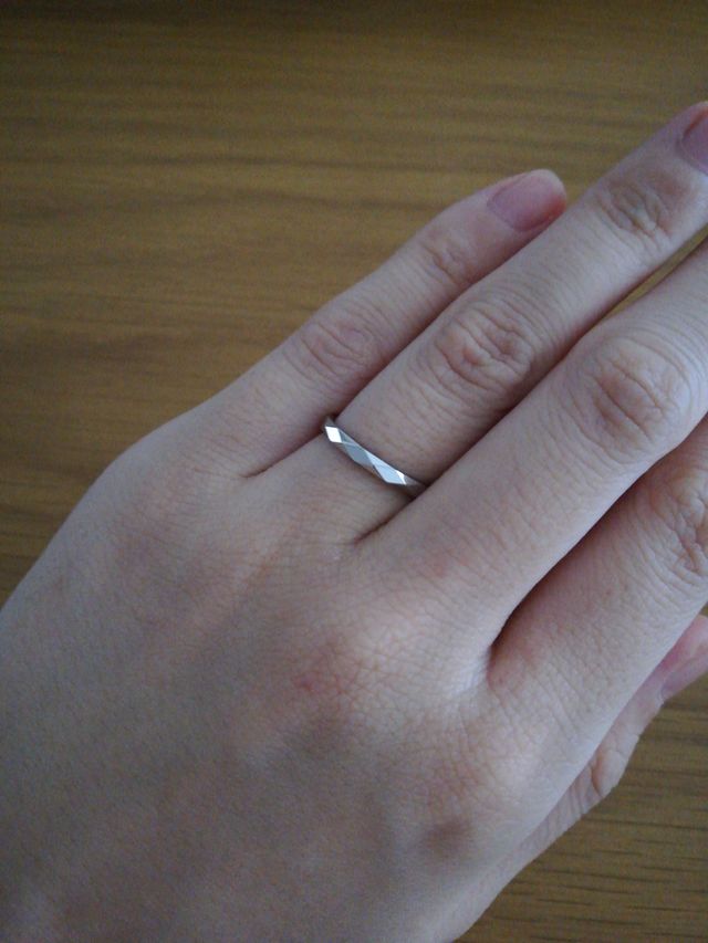 ファセットミニです。鏡面仕上げがキラキラしてかわいいです。