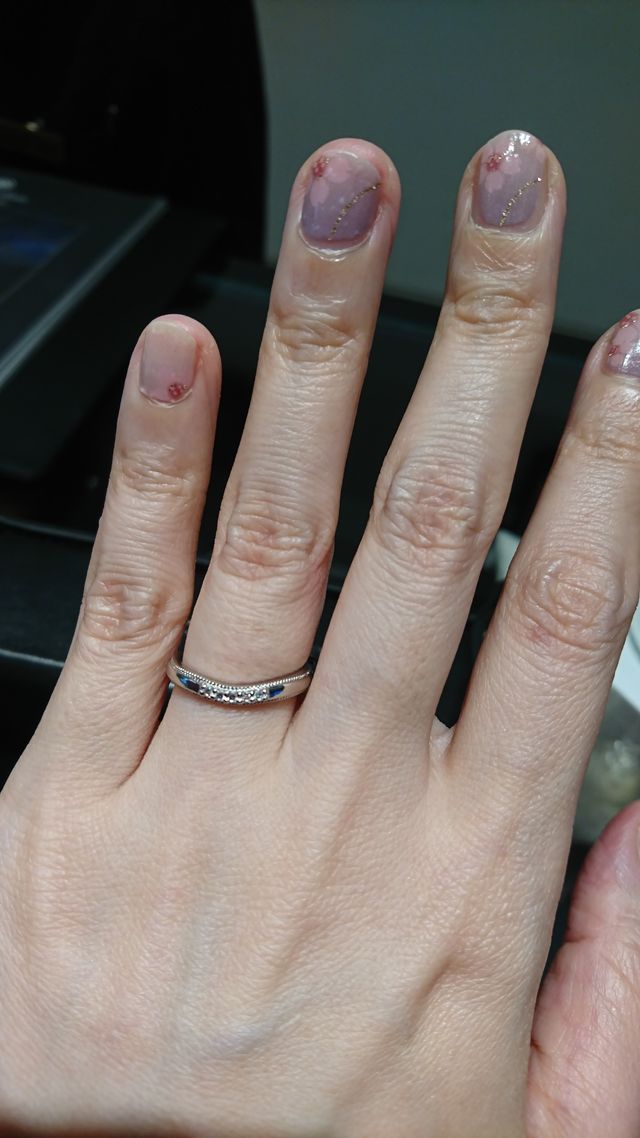 ミルが美しくデザイン性のあるリングです