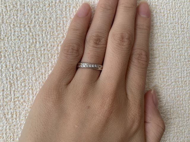 ダイヤモンドの部分が広くかわいいです