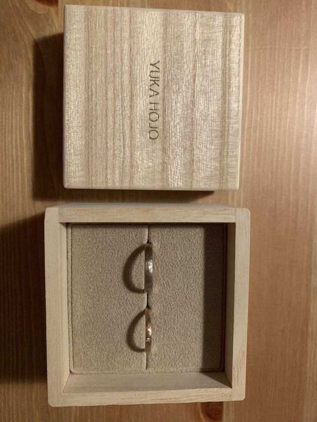 木の箱に入っているのも満足です！